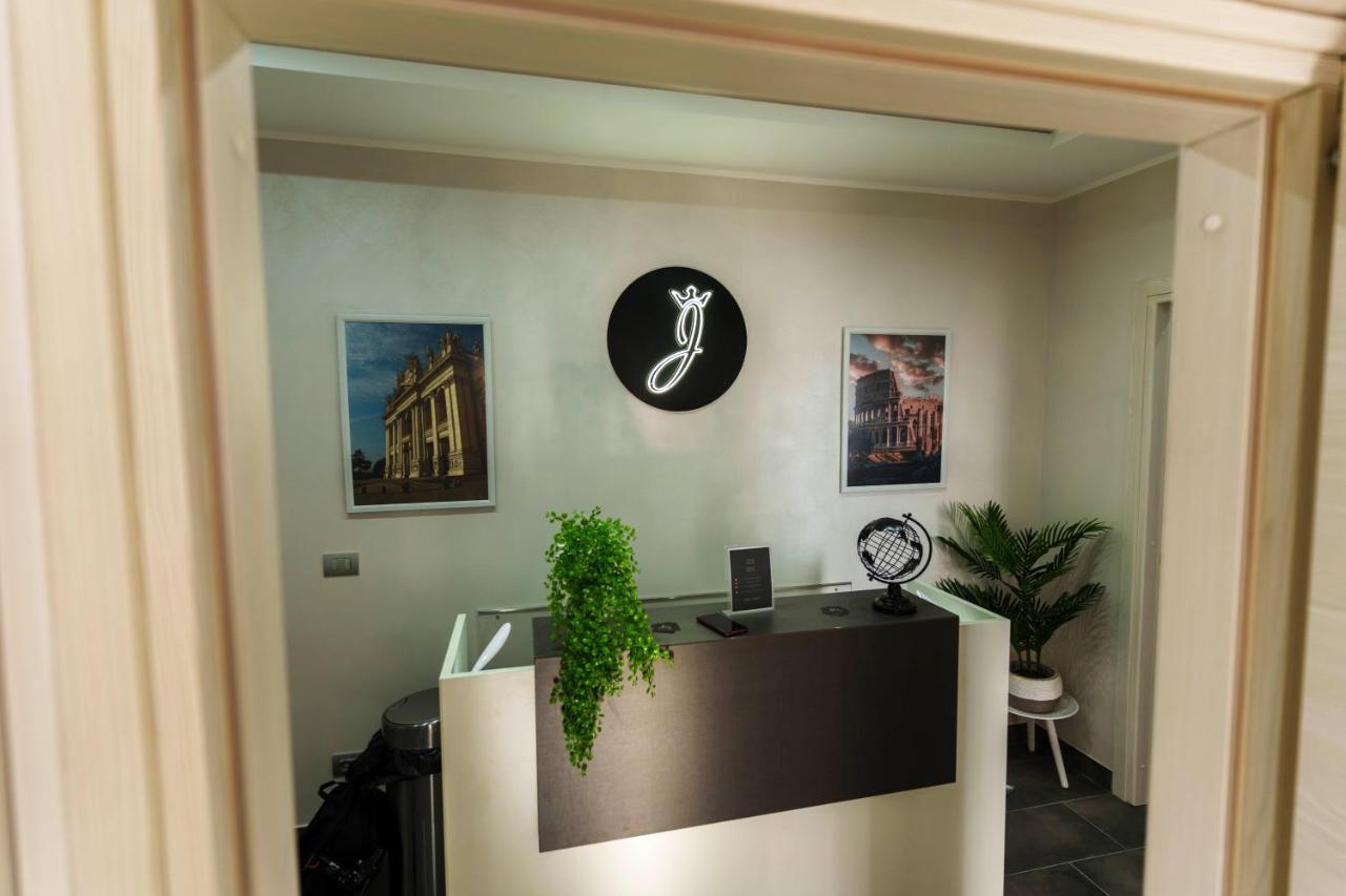 Julia Luxury Suite Рим Екстер'єр фото